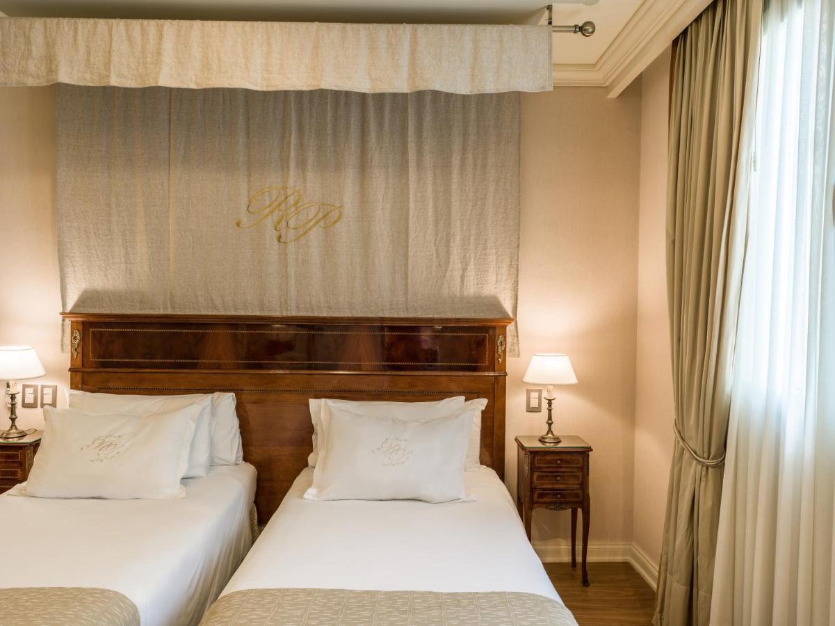 Melia Recoleta Plaza Hotel Буенос-Айрес Екстер'єр фото A room at the hotel